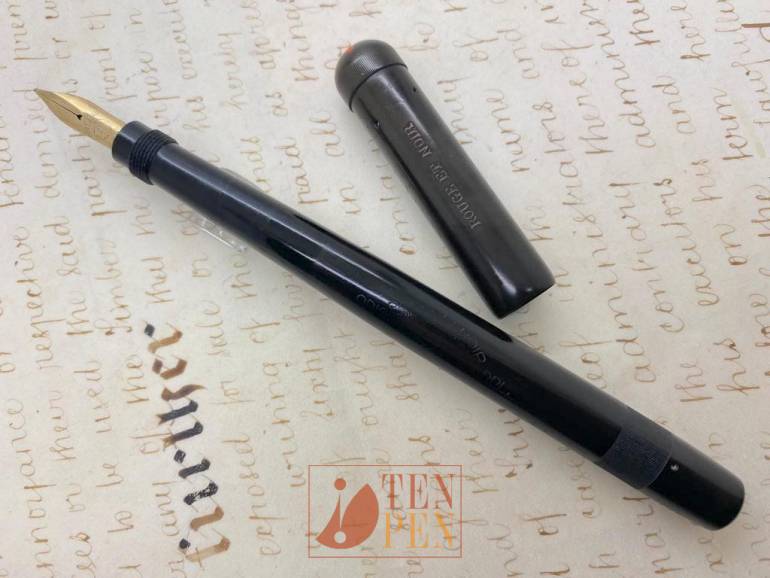 MONTBLANC Rouge et Noir FP 字幅F Montblanc Heritage Rouge et Noir Fountain Pen (Special Edition)